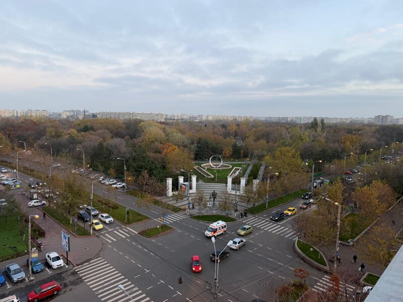 Baba Novac, Campia Libertatii, vedere spre parc IOR