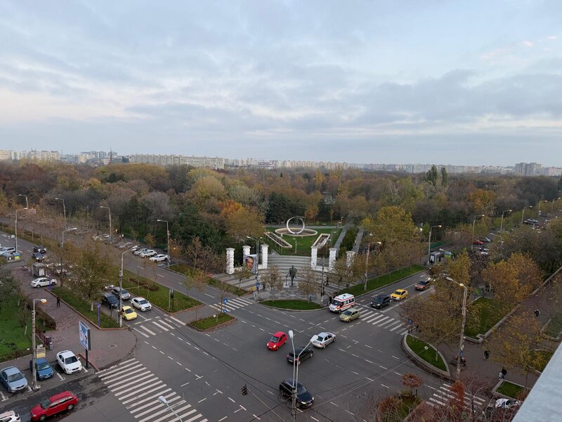 Baba Novac, Campia Libertatii, vedere spre parc IOR